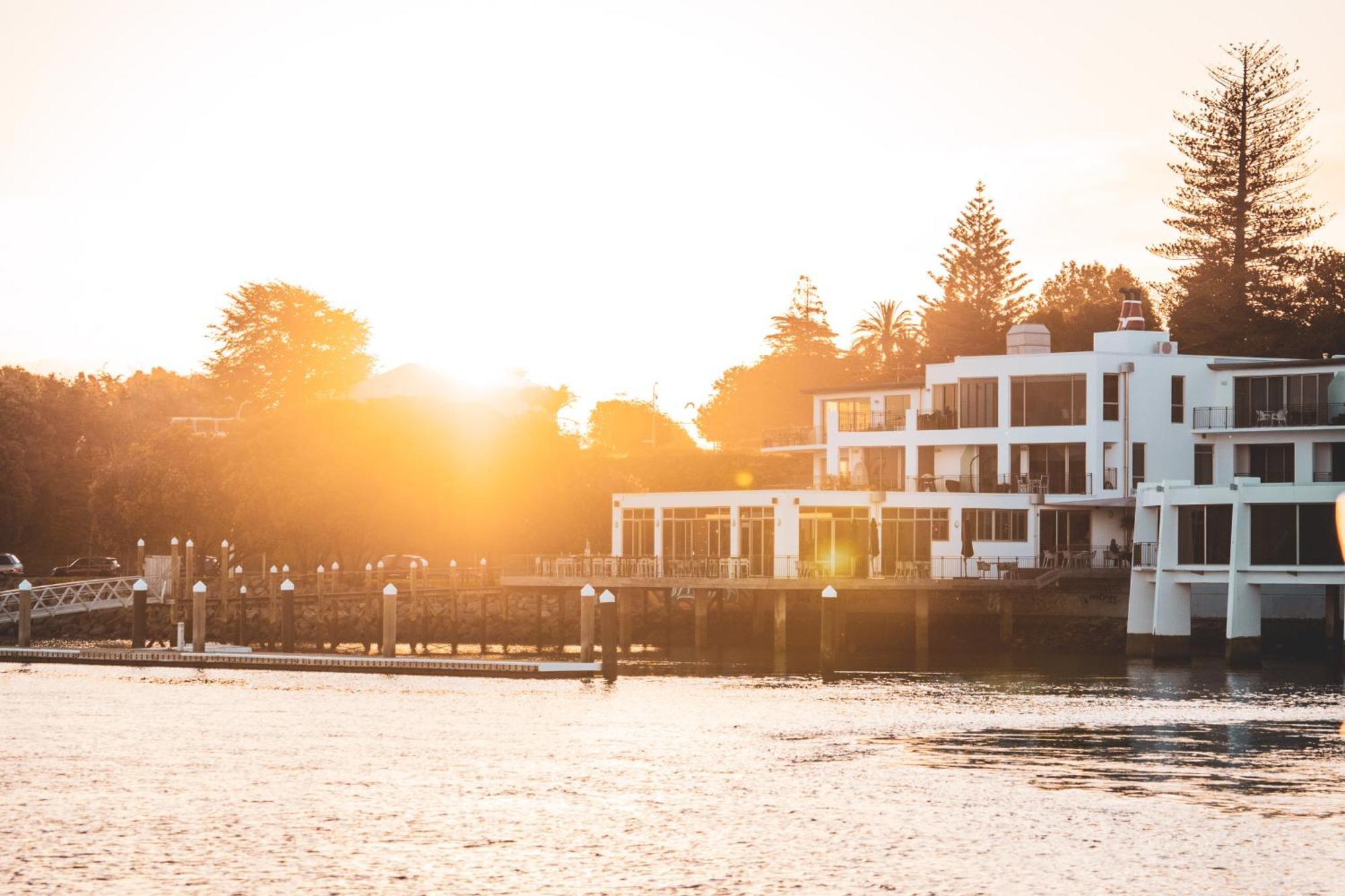 Hotel Trinity Wharf Tauranga Exterior foto
